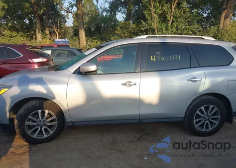 2016 Nissan Pathfinder S from USA, damaged, VIN 5N1AR2MMXGC671232